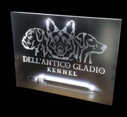Kennel Schild beleuchtet